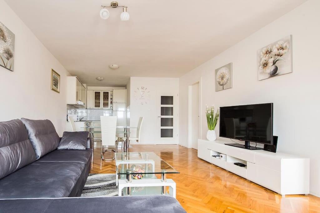 Apartment Jully Podstrana Eksteriør billede