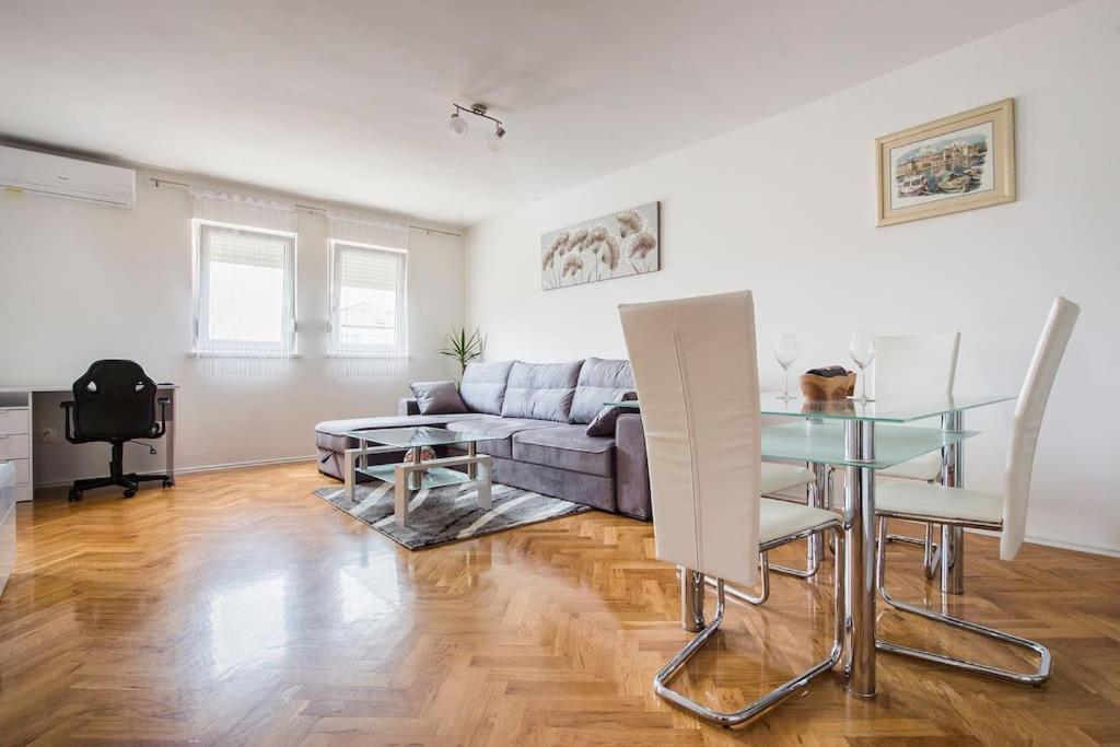 Apartment Jully Podstrana Eksteriør billede
