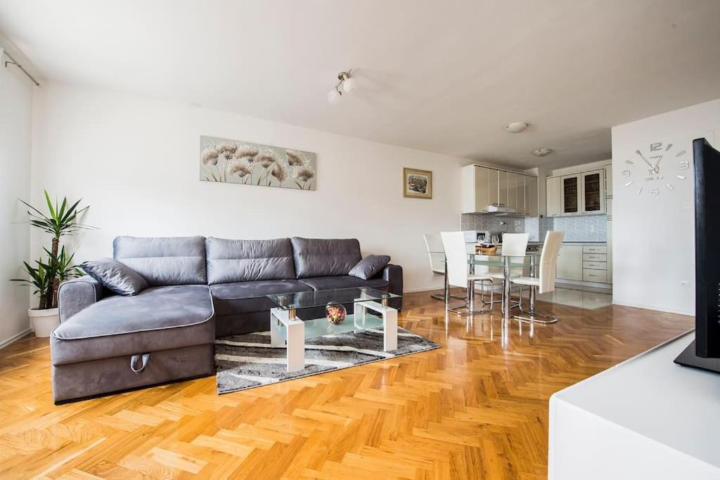 Apartment Jully Podstrana Eksteriør billede